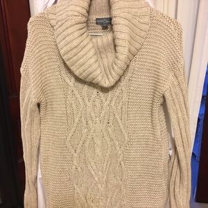 Market and Spruce Stitch Fix Sweater, Small.